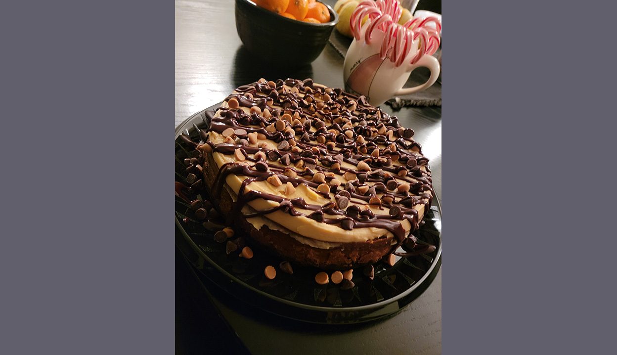 Peanut Butter Parfait Cheesecake